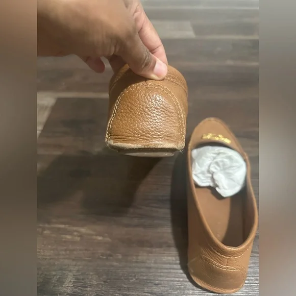 Tory Burch Royal Tan Everly Driver - Picture 4 of 13